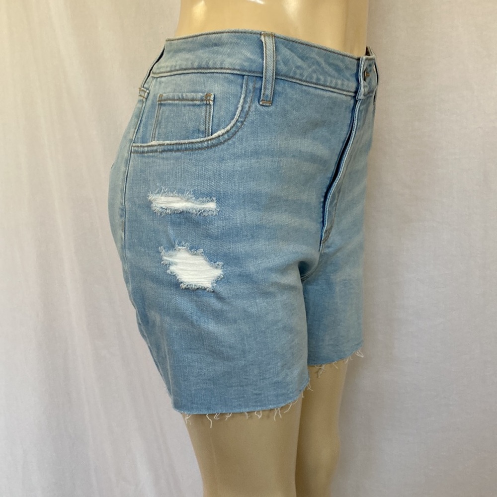 AVA & VIV Jean Midi Shorts Plus Size 18W Frayed Hems Light Blue Distressed NWOT